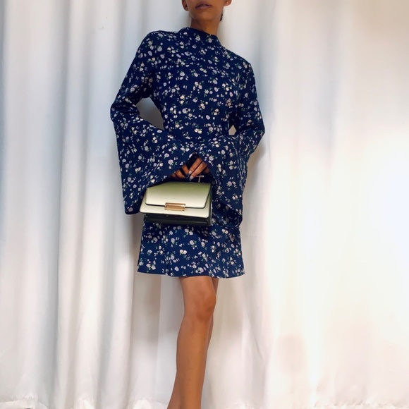 THE PERFECT CASUAL PRINT DRESS - Picture 2 of 3